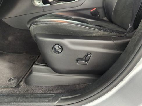 Used 2018 Jeep Grand Cherokee Altitude RWD image 12