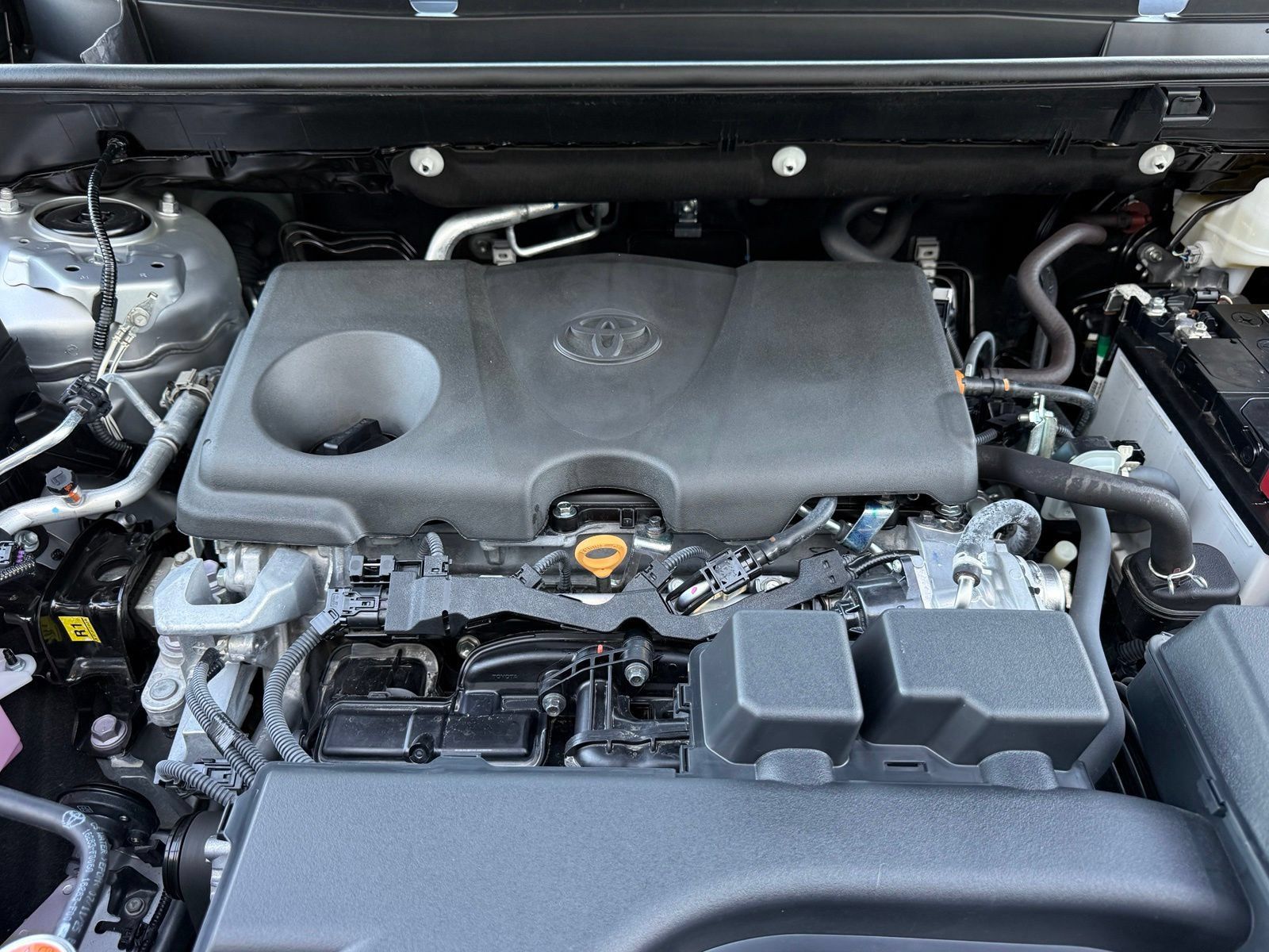 Used 2025 Toyota RAV4 XLE Premium w/ Weather Package AWD/4WD image 44