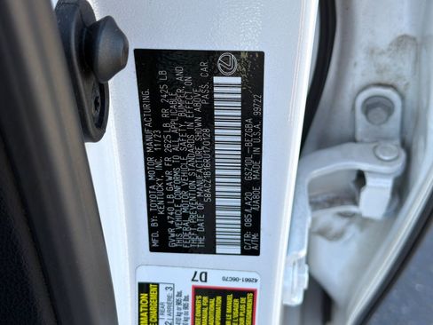 Used 2024 Lexus ES 350 w/ Accessory Package (Z1) FWD image 38