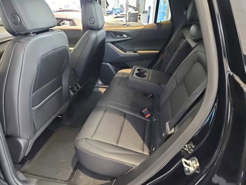 New 2026 Chevrolet Equinox LT w/ Convenience Package II AWD/4WD image 17