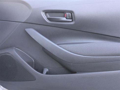 Used 2024 Toyota Corolla LE image 32