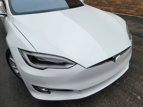 Used 2016 Tesla Model S image 36