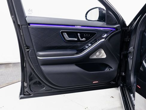 Used 2023 Mercedes-Benz S 580e S 580e image 5
