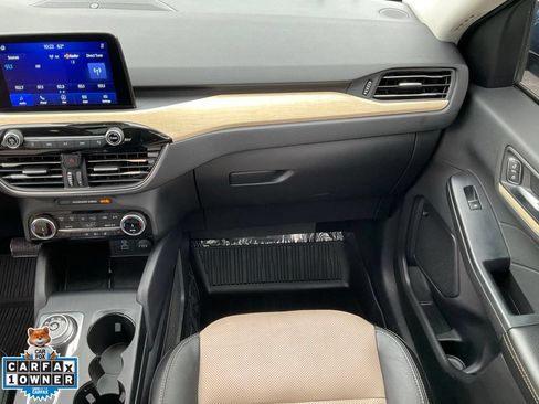 Used 2022 Ford Escape Titanium w/ Titanium Premium Package FWD image 61