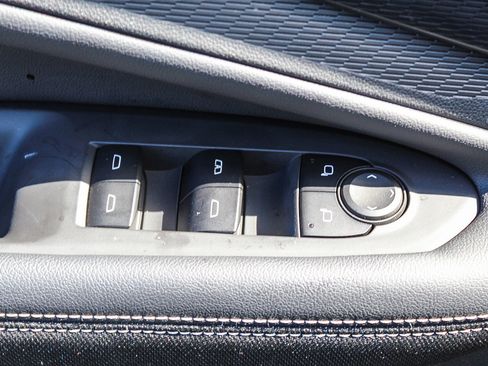 Used 2025 Chevrolet Blazer EV LT image 20