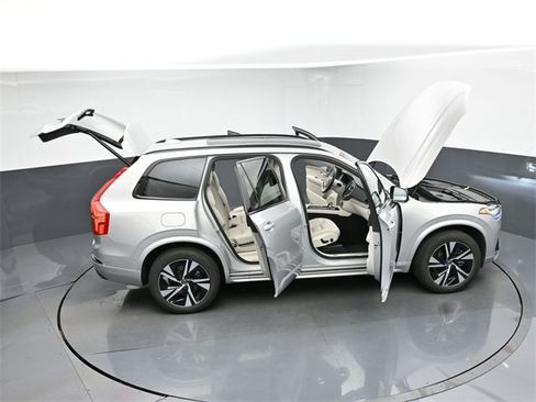 Used 2023 Volvo XC90 T8 Plus image 50