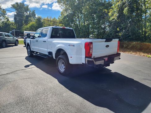 Certified 2024 Ford F350 XLT image 3