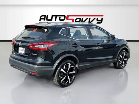 Used 2022 Nissan Rogue Sport SL w/ Premium Package image 7