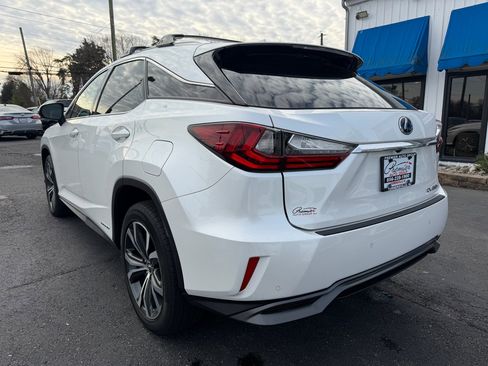 Used 2018 Lexus RX 450h AWD image 7