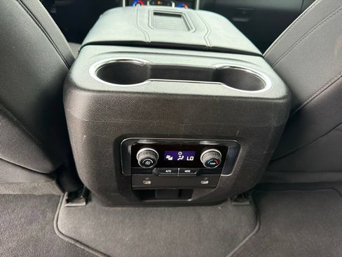 Used 2023 Chevrolet Tahoe LS RWD image 17