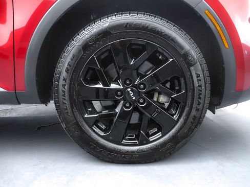 Used 2022 Kia Sorento S image 40