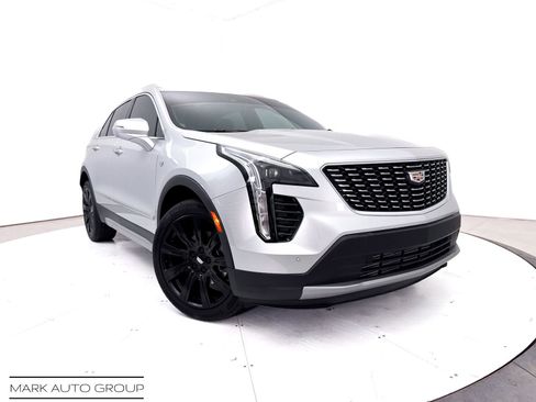 Used 2022 Cadillac XT4 Premium Luxury FWD image 1