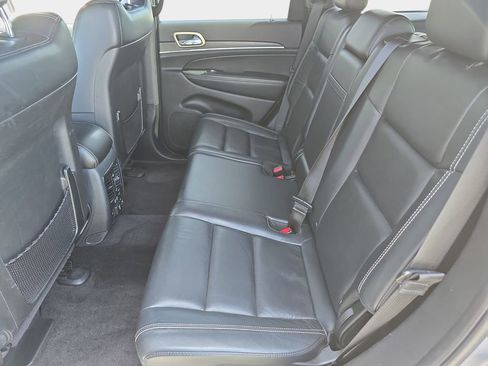 Used 2017 Jeep Grand Cherokee Limited RWD image 17