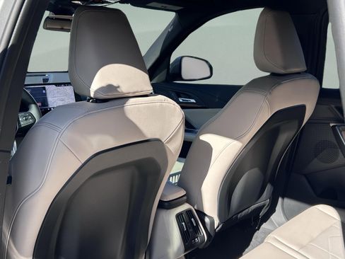 Used 2025 BMW X1 xDrive28i w/ Convenience Package image 27