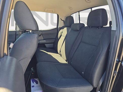 Used 2023 Toyota Tacoma 4x4 Double Cab image 19