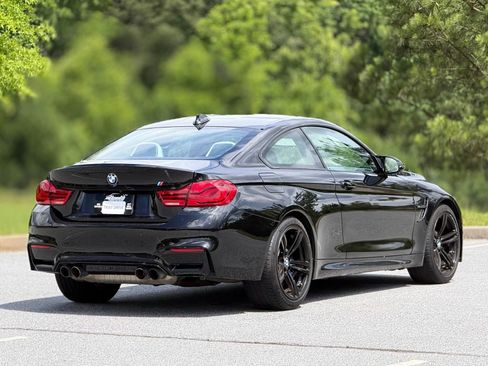 Used 2018 BMW M4 Coupe RWD image 11