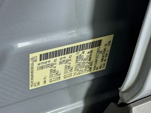 Used 2023 Nissan Rogue SL image 12