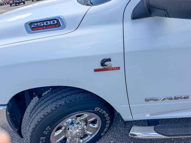 Used 2022 RAM 2500 Tradesman w/ Chrome Appearance Group RWD image 9
