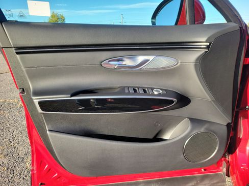 Used 2025 Genesis GV70 2.5T image 15