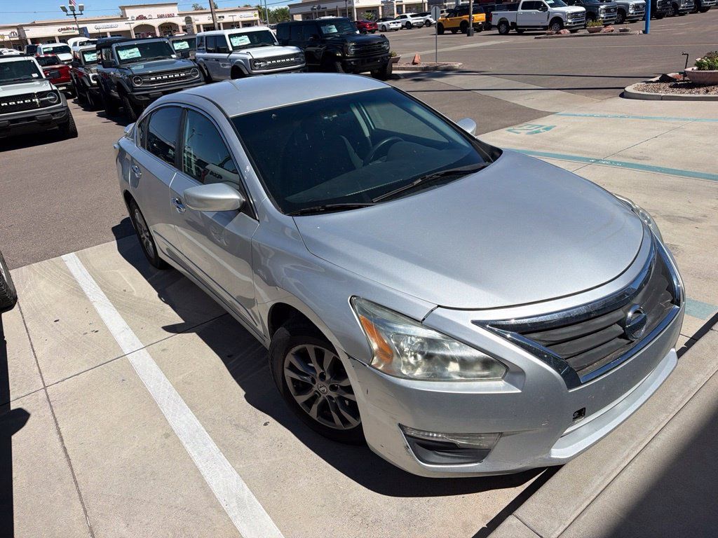 Used 2015 Nissan Altima 2.5 S w/ Special Edition Package FWD image 8