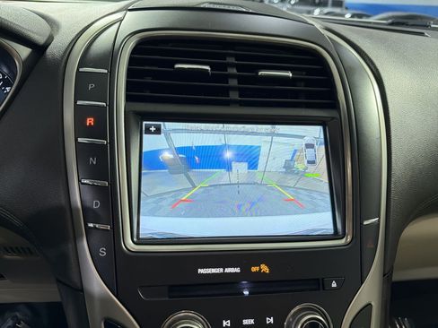 Used 2018 Lincoln MKX Reserve AWD/4WD image 34