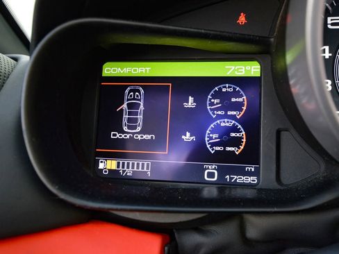 Used 2015 Ferrari California T RWD image 55