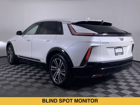 Certified 2024 Cadillac Lyriq Luxury w/ LPO, Floor Liner Package AWD/4WD image 18
