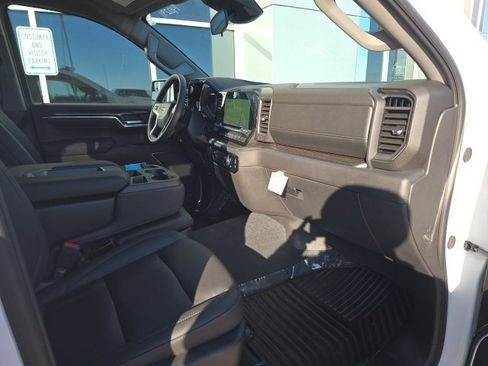 New 2026 Chevrolet Silverado 1500 LT w/ Z71 Off-Road Package image 4