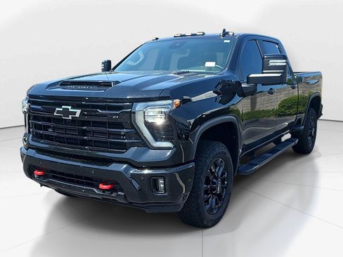 Used 2026 Chevrolet Silverado 2500 LT w/ Trail Boss Package AWD/4WD image 7