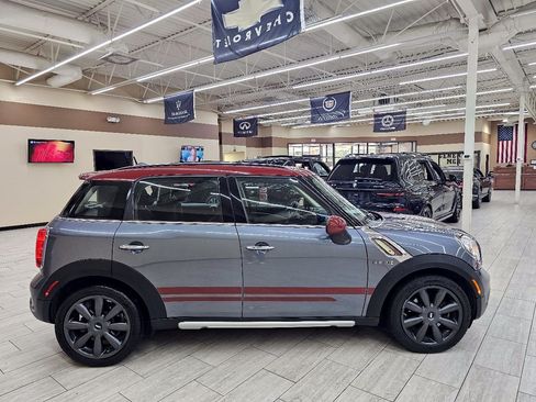 Used 2016 MINI Cooper Countryman S FWD image 6