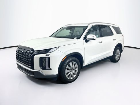Used 2025 Hyundai Palisade SEL FWD image 3