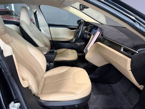 Used 2013 Tesla Model S RWD image 22