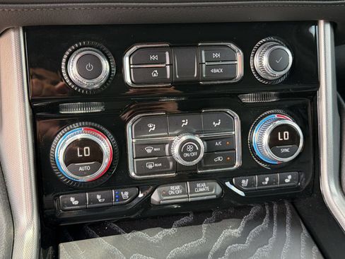 Used 2023 GMC Yukon XL Denali w/ Max Trailering Package RWD image 18