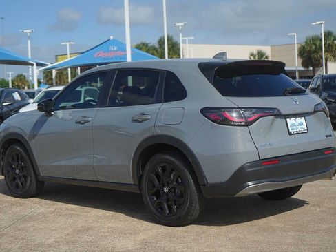 Used 2024 Honda HR-V Sport image 4