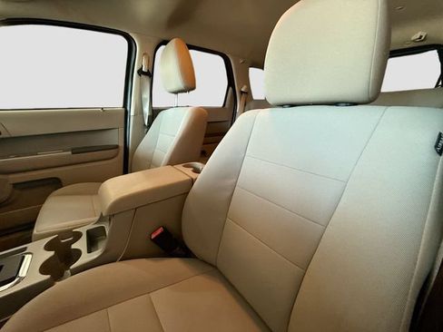 Used 2012 Ford Escape XLT FWD image 19