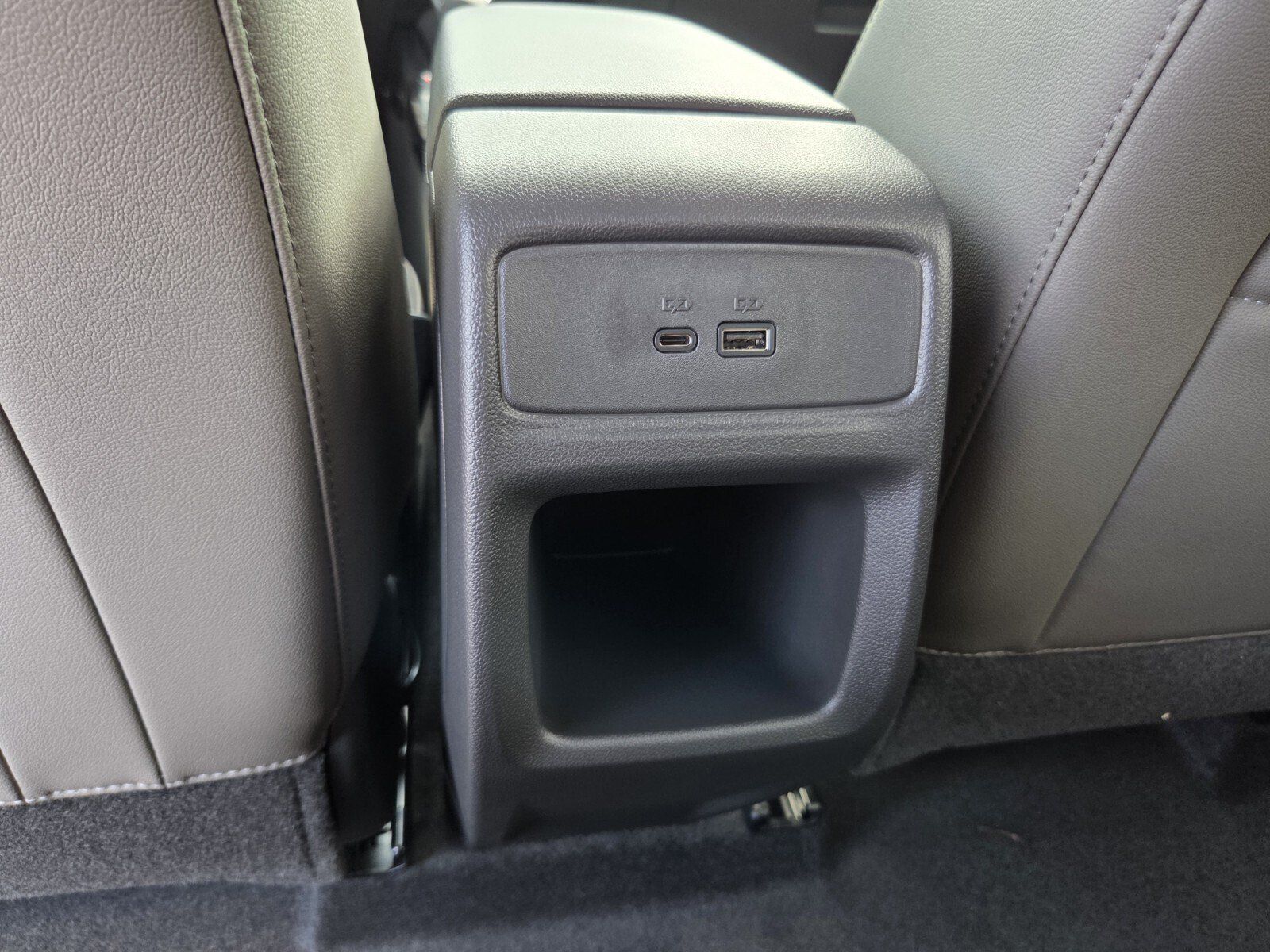 New 2026 Chevrolet Trax ACTIV w/ Sunroof Package FWD image 10