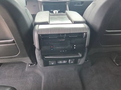 Used 2023 Jeep Wagoneer Series II AWD/4WD image 20