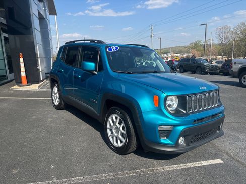 Used 2019 Jeep Renegade Latitude image 4