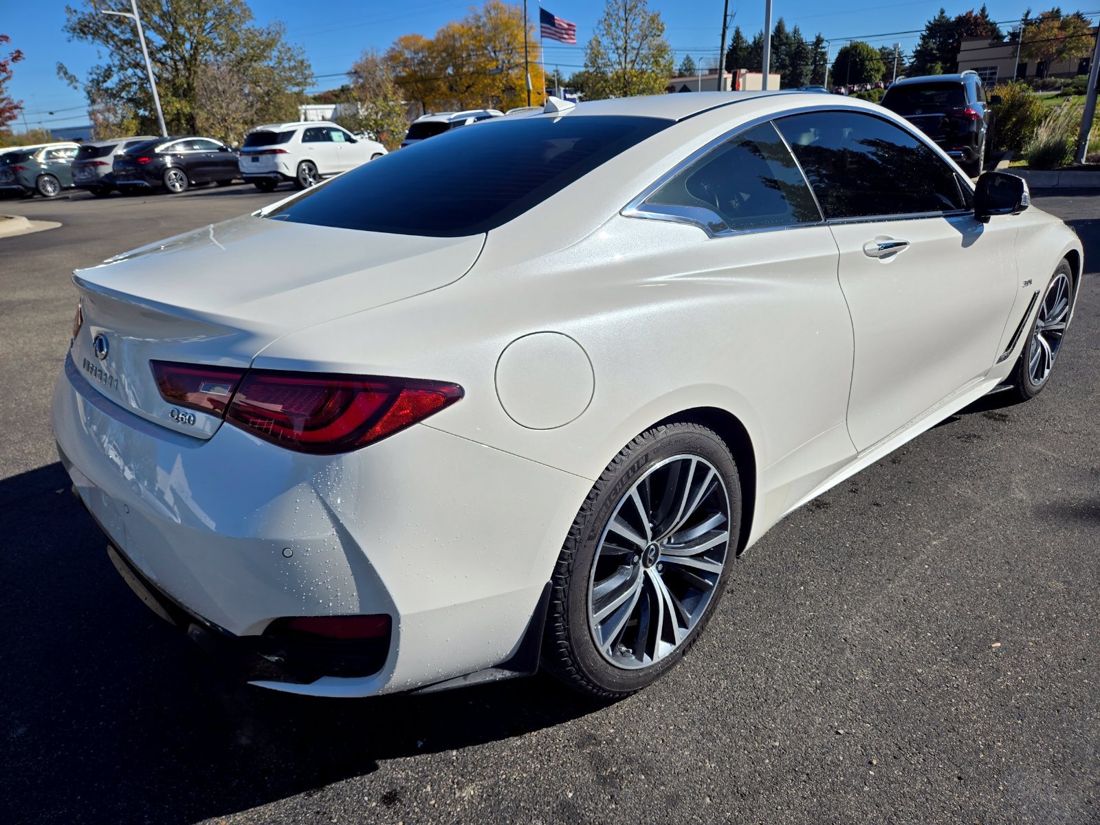 Used 2020 INFINITI Q60 3.0t Luxe w/ Essential Package AWD/4WD image 5