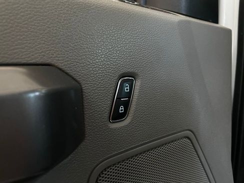 Used 2021 Ford F350 XLT image 35