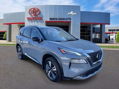 Used 2021 Nissan Rogue SL w/ Premium Package