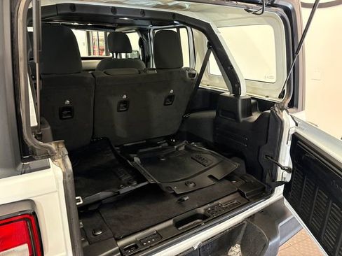 Used 2021 Jeep Wrangler Unlimited Sport AWD/4WD image 25