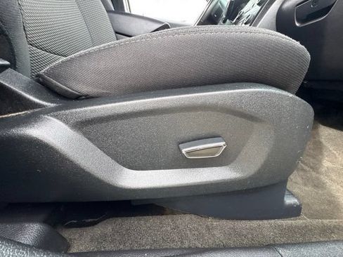 Certified 2018 Ford Explorer XLT FWD image 21