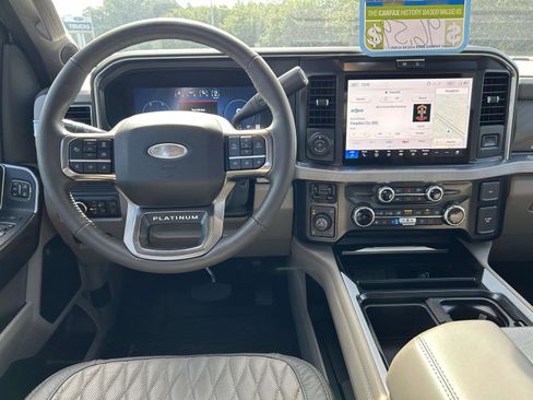 Used 2026 Ford F250 Platinum w/ Platinum Plus Package AWD/4WD image 10