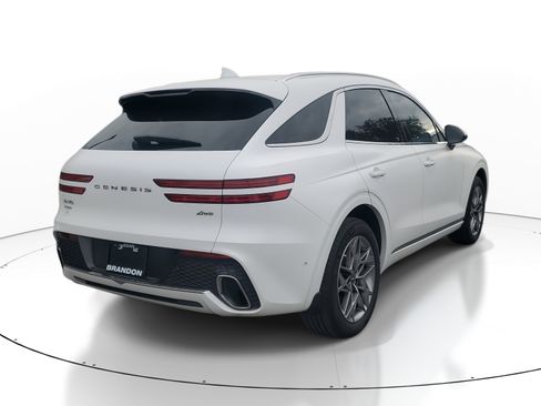 Used 2023 Genesis GV70 2.5T w/ Advanced Package image 7