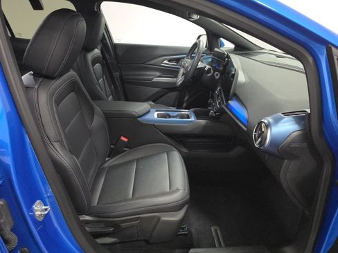 Used 2025 Chevrolet Equinox EV LT FWD image 5