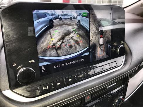 Certified 2023 Nissan Rogue SL w/ SL Premium Package image 17