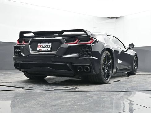 Used 2020 Chevrolet Corvette Stingray Preferred Conv w/ 2LT Preferred Equipment Group RWD image 43