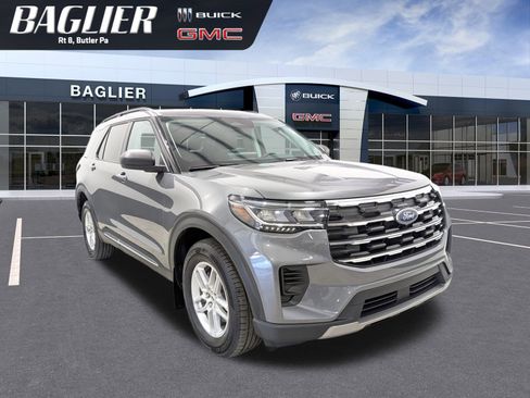 Used 2025 Ford Explorer Active image 1