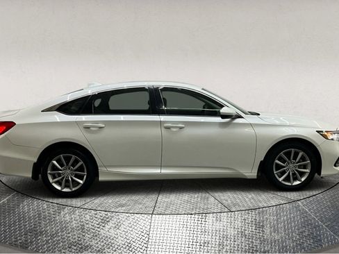 Used 2022 Honda Accord LX image 9
